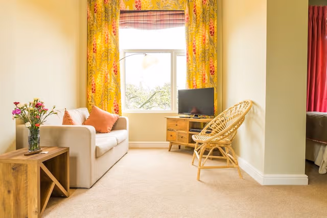 Signature Room (Feature King or Twin Room)