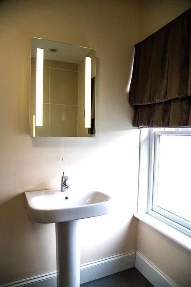 Duplex, Ensuite, City View (Chevin Apartment)