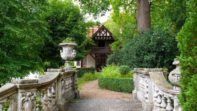 Cottage (Spring)