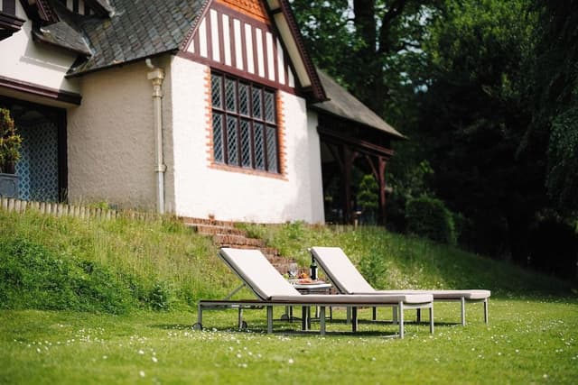 Cottage (Spring)
