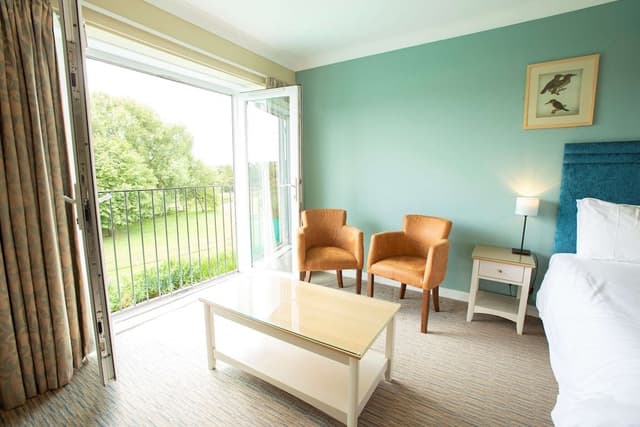 Standard Room, 1 King Bed, Non Smoking, Balcony
