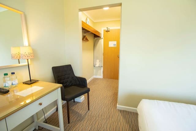 Deluxe Room, 1 King Bed, Non Smoking
