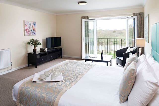 Standard Room, 1 King Bed, Non Smoking, Balcony