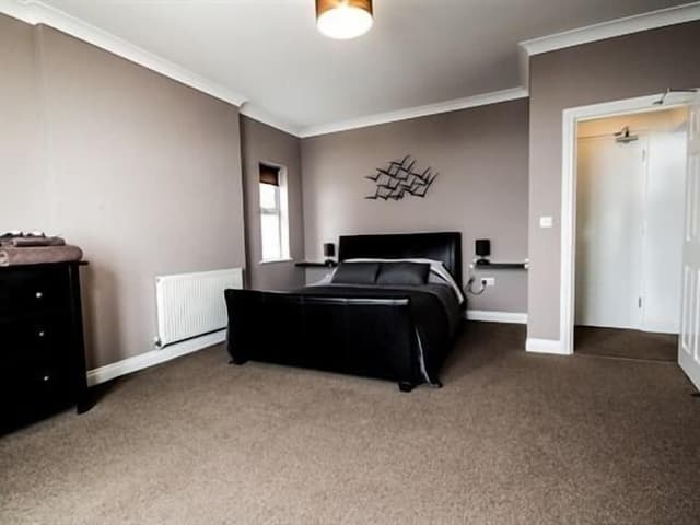 Suite 1 Direct Sea View