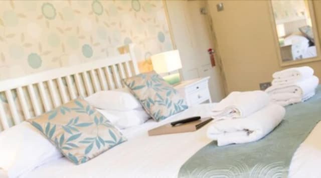 Classic Double Room, Ensuite
