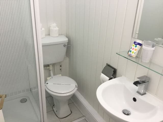 Family Room, Ensuite (2 adults + 3 children)