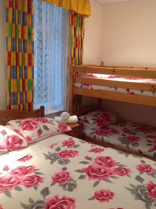 Quadruple Room, Ensuite (2 adults + 2 children)
