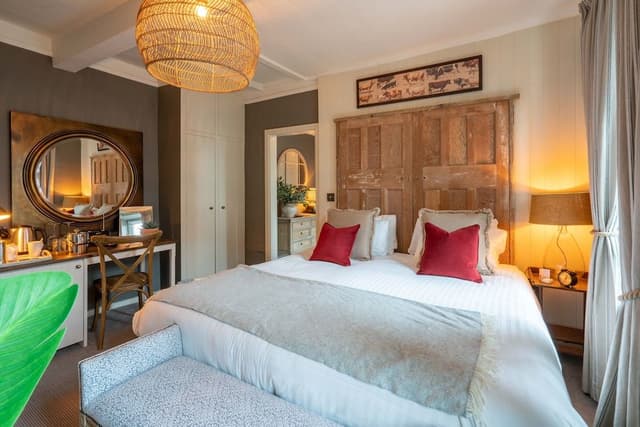 Luxury Room, Ensuite (with Shower)