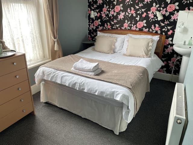 Double Room with shared bathroom