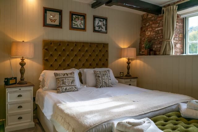 Standard Double Room, 1 Double Bed, Ensuite, Garden View