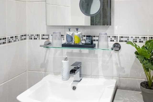 Superior Double Room, Ensuite, Sea View