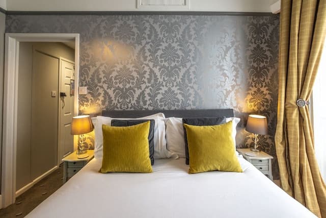 Executive Double Room, Ensuite (Inland View)