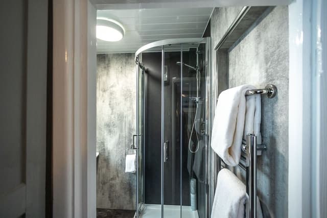 Classic Twin Room, Ensuite (Inland View)
