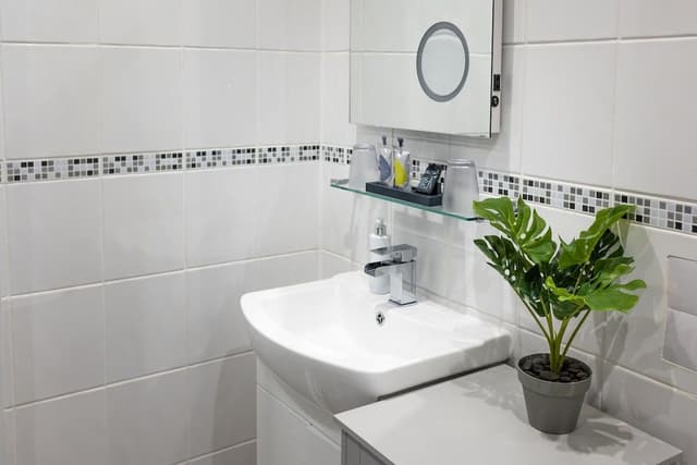Superior Double Room, Ensuite, Sea View