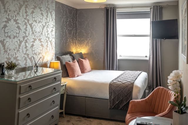Superior Double Room, Ensuite, Sea View