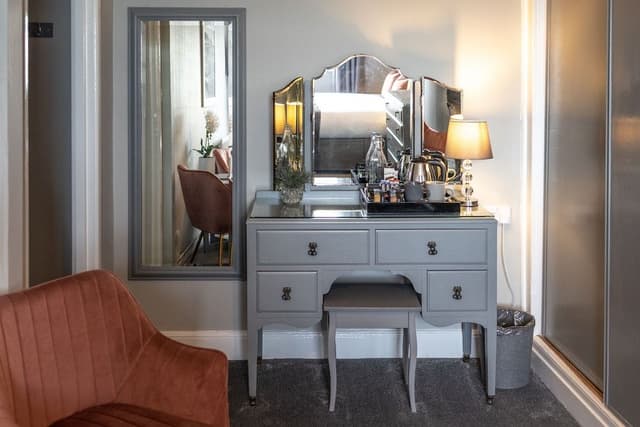 Superior Double Room, Ensuite, Sea View