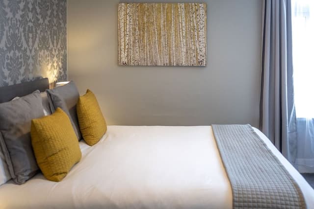 Executive Double Room, Ensuite (Inland View)
