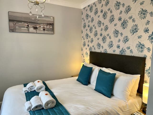 Standard Double Room, 1 King Bed, Room 2