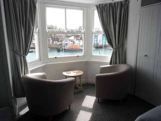 Family Room, Ensuite, Harbor View (Second Floor)