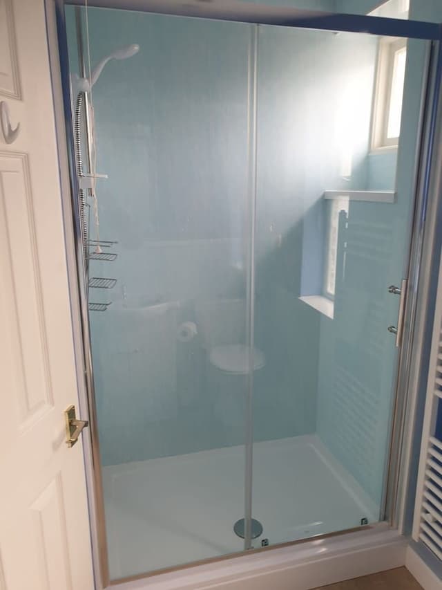 Family Room, Ensuite (2 adults & 2 children)