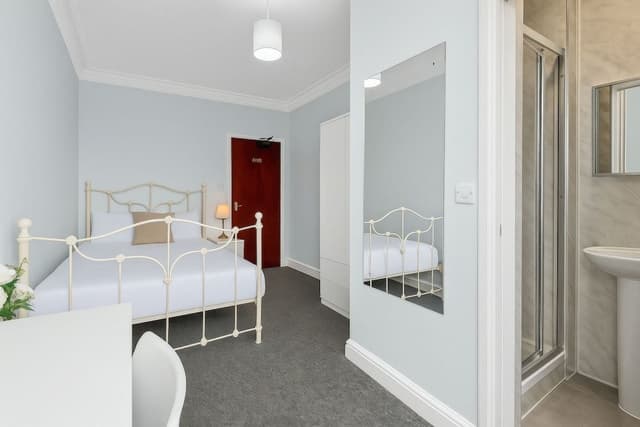 Standard Double Room, Ensuite