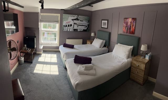 Deluxe Twin Room, Ensuite