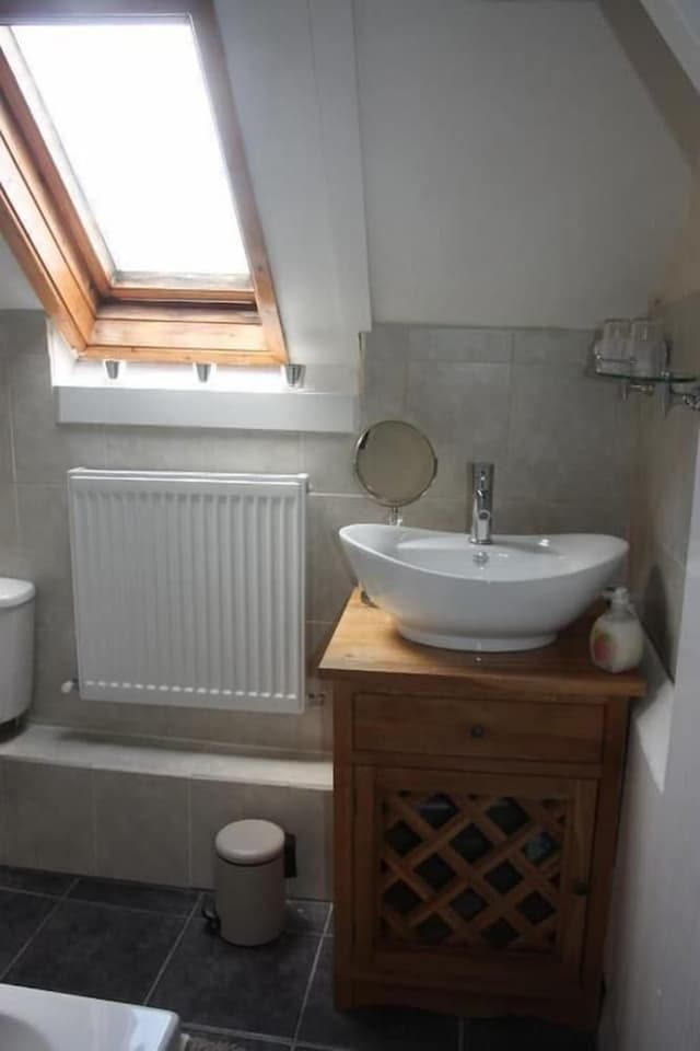 Suite, Ensuite (Two-Bedroom)