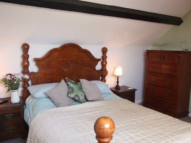 Suite, Ensuite (Two-Bedroom)