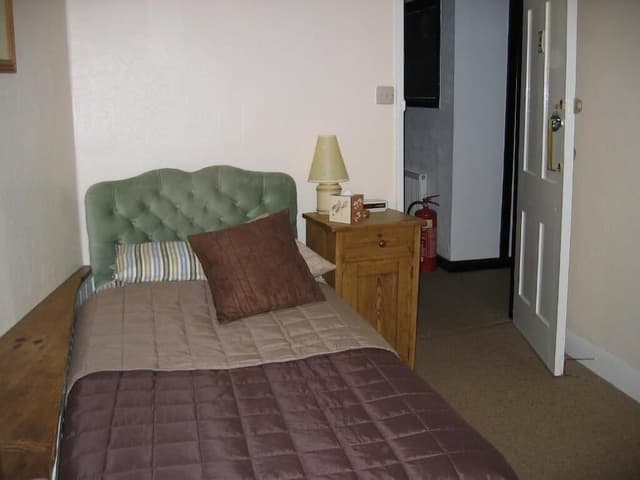 Single Room, Shared Bathroom