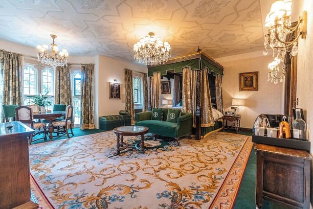 Standard Suite