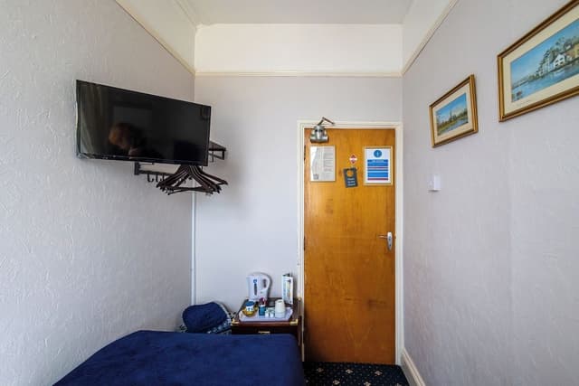 Single Room (First Floor)