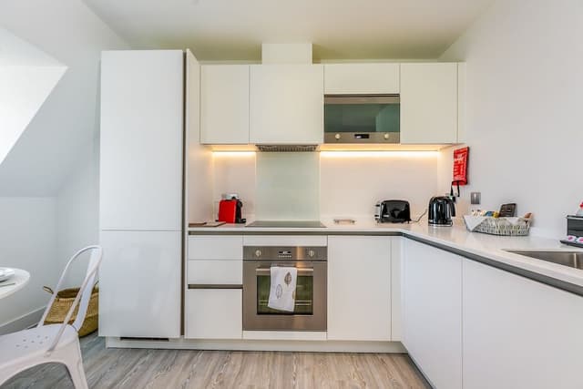 Two Bedroom Sleep 3 Apartment