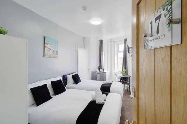 Premium Triple Room, City View