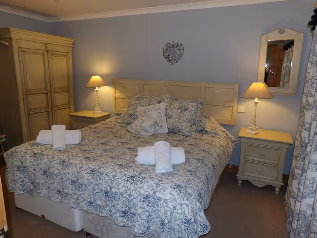 Cottage, Private Bathroom, Garden View (Parsnip Place)