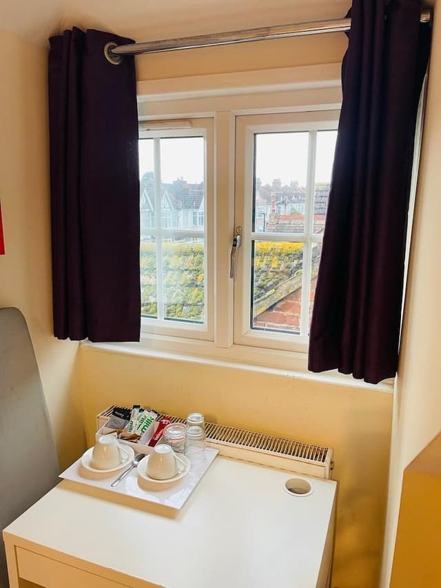 Deluxe Triple Room, Private Bathroom