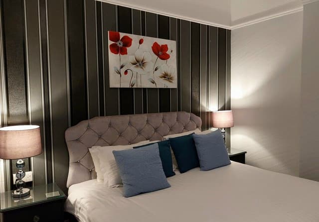 Double Room, 1 King Bed
