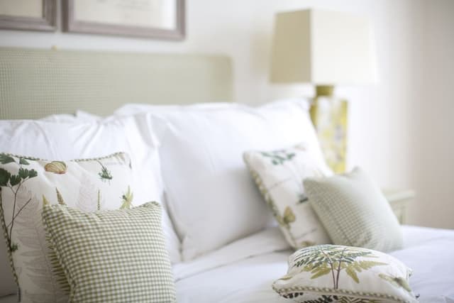 Deluxe Four Poster Room