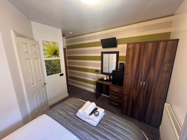 Double Room (Room 1)