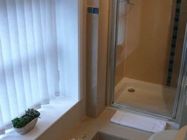 Double Room, Ensuite (Paye)