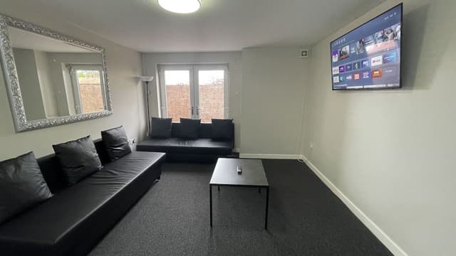 Superior Apartment