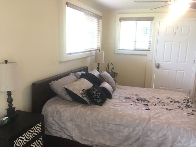#03 Standard Cottage, Private Bathroom, Courtyard View