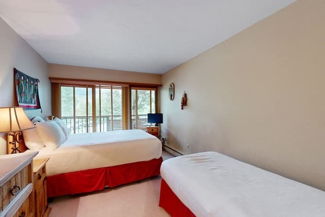 Condo, 4 Bedrooms
