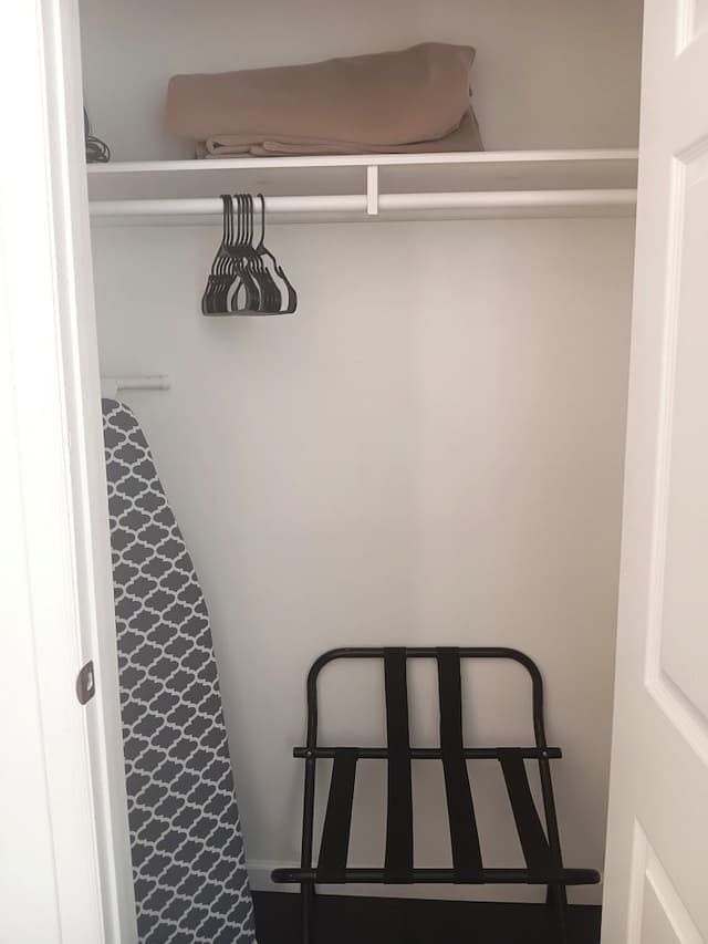 Townhome, 1 King Bed (Room 35)