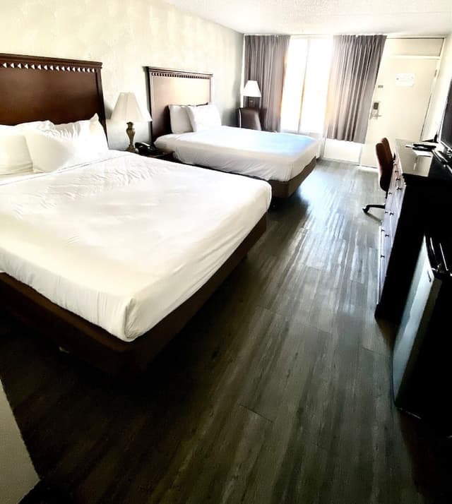 Standard Room, 2 Queen Beds, Non Smoking