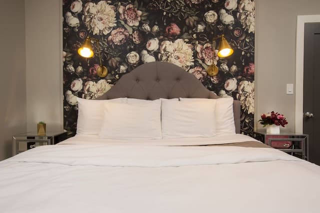 Room, 1 King Bed (Wolcott)