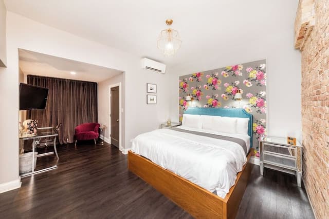 Room, 1 King Bed (Schiller)