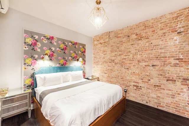 Room, 1 King Bed (Schiller)