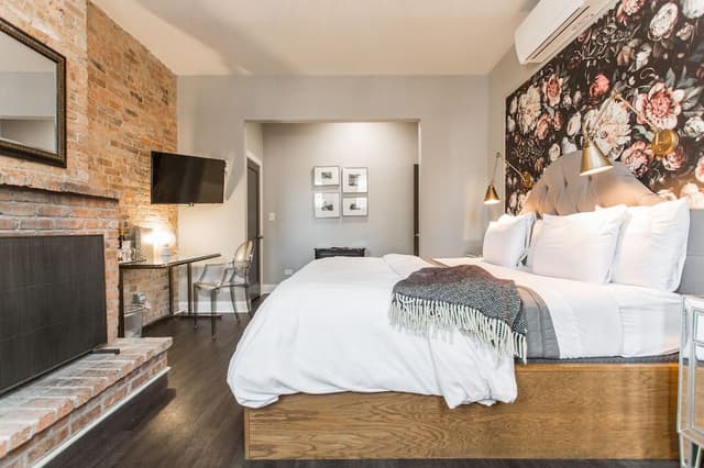 Room, 1 King Bed (Wolcott)