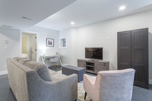 Exclusive Apartment, 1 Queen Bed with Sofa bed (Garden)