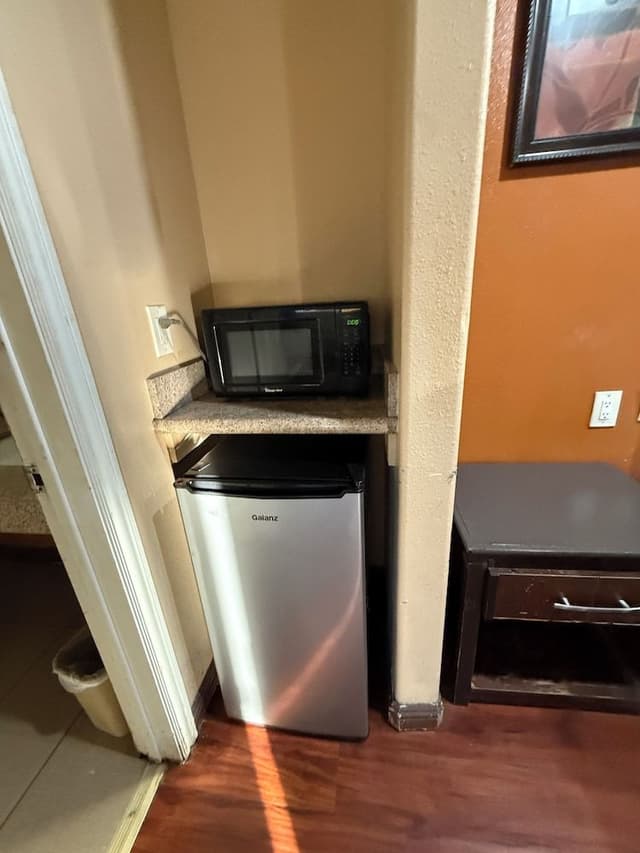 Room, 1 King Bed, Jetted Tub